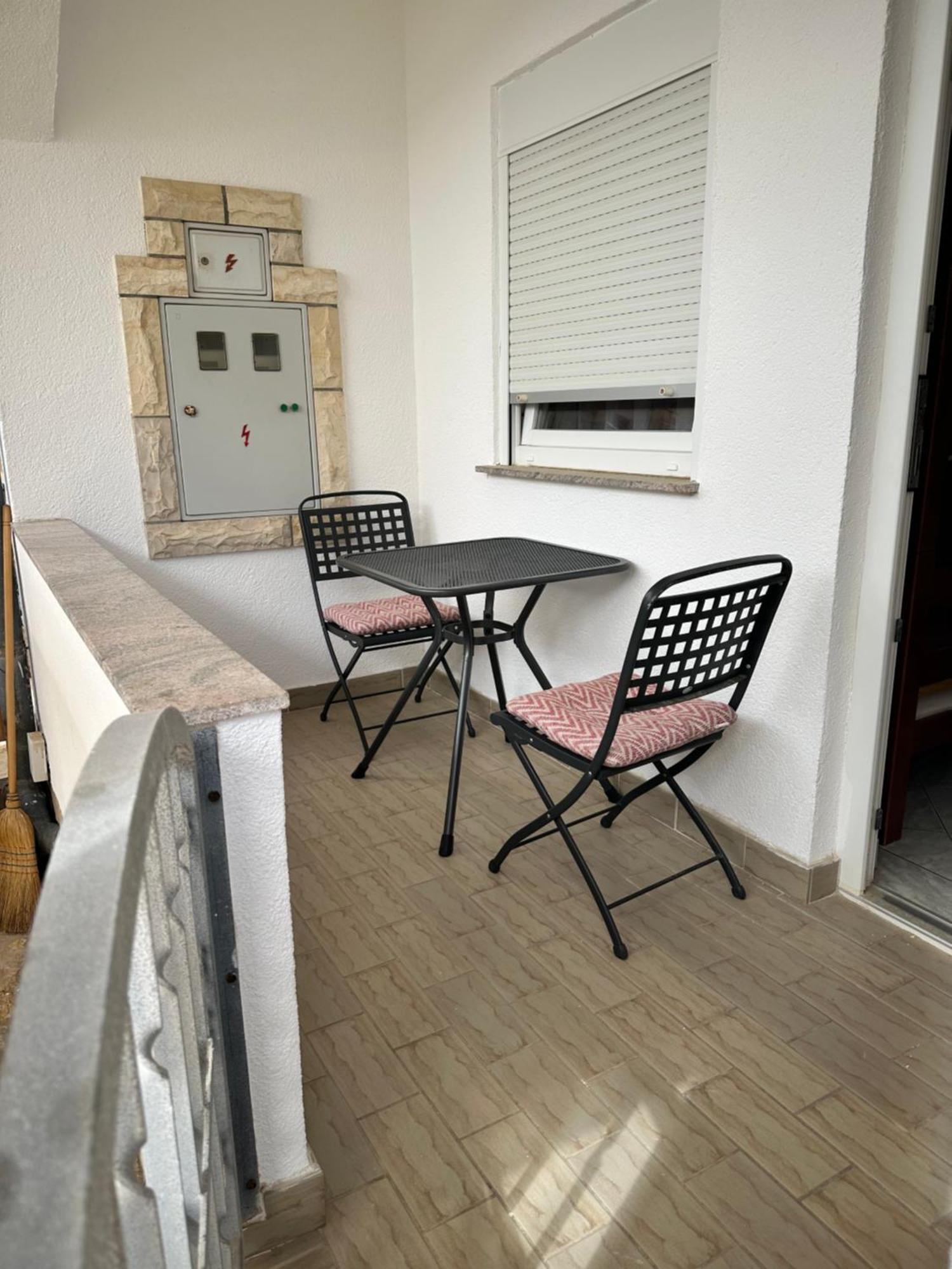 Apartments Kristina Vir Exteriör bild